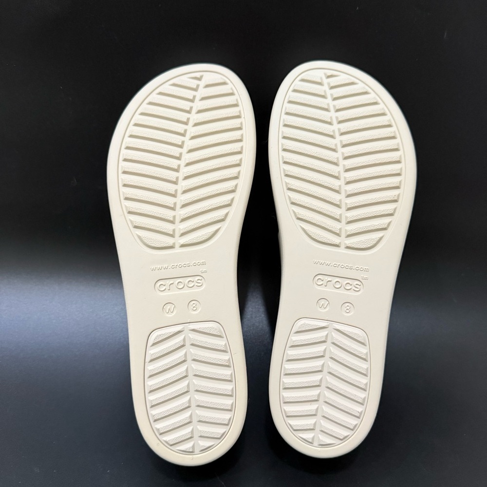 CROCS Beige Sandstone Brooklyn Buckle Frosted Low Wedge Sandals Women’s Size 8 - Picture 8 of 16